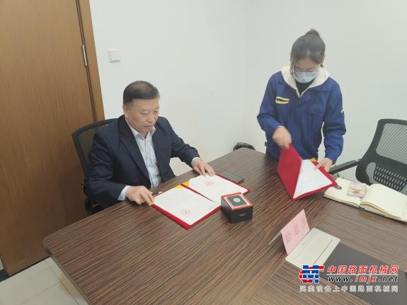 此次战略协议的签署，标志着泰恒基础和天锐昊正式建立了紧密的战略合作伙伴关系。本次合作，双方将充分发挥各自在行业平台、客户资源、专业技术等方面的优势，提供专业的桩基础工程服务，以服务为核心，多产业模块发展，业务范围涵盖整机销售、租赁、施工、置换、再制造、服务、劳务与培训、工法咨询与推广，全方位、深层次开展交流合作，逐步打造优质产品服务，共同开发市场，服务客户，实现互利共赢。