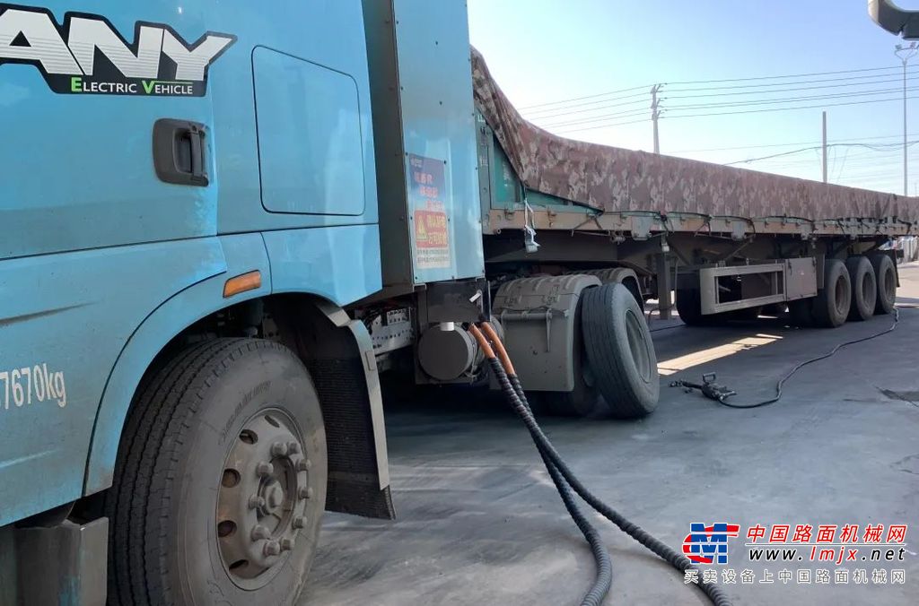 	首批购车：去年8月首批78台