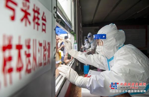 三一重工：服务至诚 | 即使疫情当前，办法也比困难多！