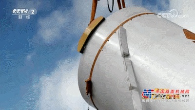 	“中国液压油缸的无故障使用时间，一些国际一线产品也未必能达到，徐工的零部件产品是我们在中国挖掘出的‘红宝石’！”