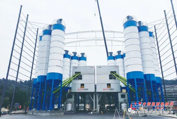 【产品风采】方圆搅拌站助力成达万高速铁路建设