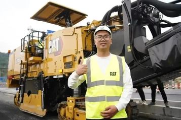 Cat®（卡特）国四PM620铣刨机在杭州中埠大桥显身手