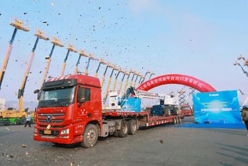 再添重彩 完美收官：百台徐工高空作业平台发车“一带一路”