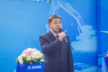 战鼓催征！徐工百台挖掘机“决战”全球市场