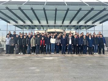 营销赋能，赢战2023 | 福田雷萨重机“产品&金融”顾问委员会第一次会议圆满召开