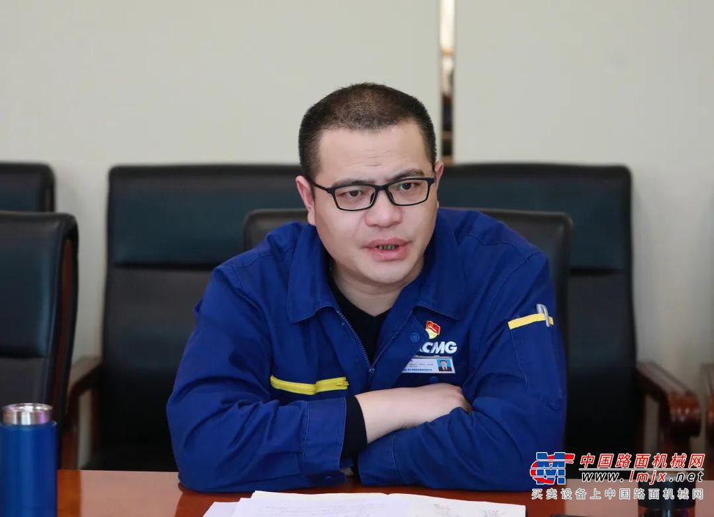 	为进一步深化校企合作协同育人，创立高校与科研院所、行业企业联合培养人才的新机制，着力提升学生的实践能力和岗位适应能力，促进企业需求融入人才培养环节，提高人才培养质量，徐工消防与中国矿业大学就共同建设实习基地达成协议，中国矿业大学机电工程学院授予徐工消防“产教育人基地”牌匾。