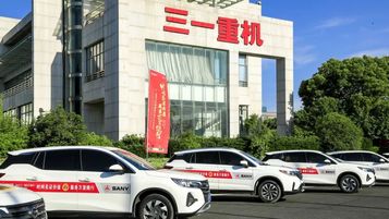 三一重机：对他来说：只要客户满意，一切就都值得！