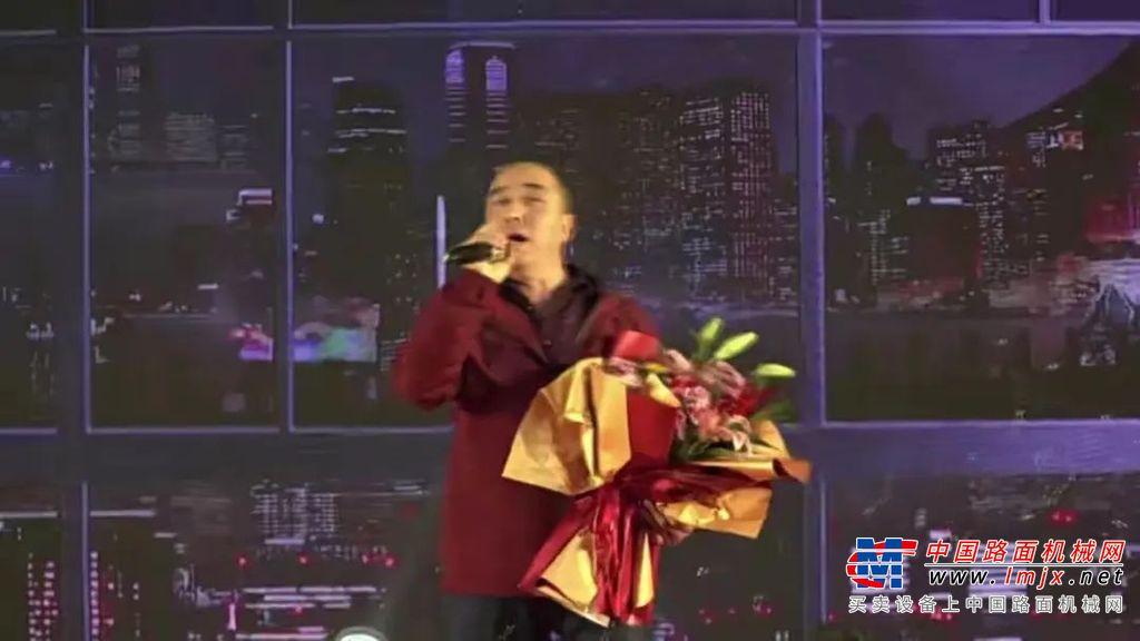 	最后，玛连尼衷心地祝愿各位朋友：兔年吉祥、阖家欢乐、万事如意、幸福安康！