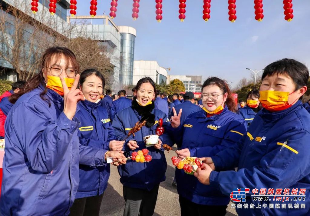 炸串、甜点、奶茶