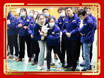 徐工基础：瑞兔送福 过年喽！