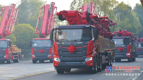 三一重工：新春开门红！“亿元车队”大发车！