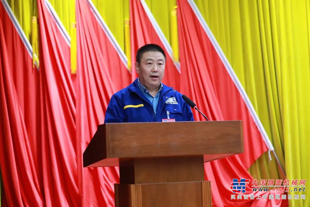 	2022年，徐工消防深度推进“三高一可”高质量发展理念、落地“十四五”战略规划，牢记嘱托，践行使命，深刻把握“四个方向”、捍卫“两个绝对”、扼住“一个风险”，围绕产业“五化”战略转型升级要求，下好先手棋、打好主动仗，握牢产业发展主动权，经营规模和质量再上新台阶，公司以只争朝夕的紧迫感和舍我其谁的产业抱负，为“十四五”百亿级目标实现、为新徐工的珠峰登顶贡献了消防力量。