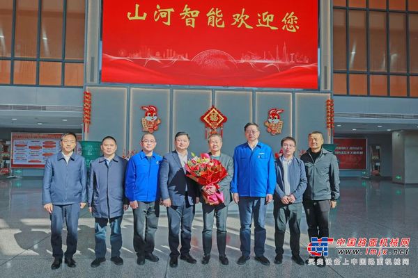 新春第一访！长沙经开区党工委书记、长沙县委书记付旭明走访慰问山河智能