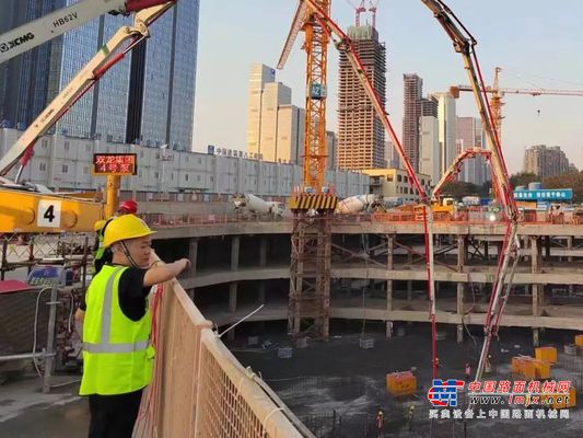 徐工：砼行无忧 | 鲁子豪：直面大“烤”，用汗水和热情坚守岗位