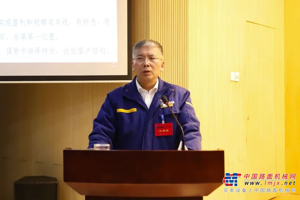 	来自事业部各条战线上的代表就完成今年新目标、新任务做了表态发言，扛起使命担当，迎难而上，扎实、踏实落地各项工作，确保高质量达成目标。