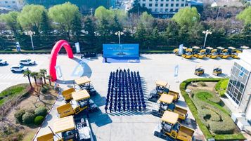 感恩客户，焕新出发！徐工道路机械“全心服务”品牌重磅发布！