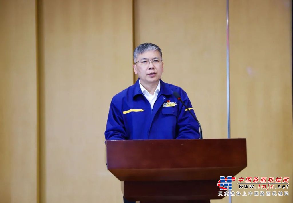 	不松劲、不停步、再出发