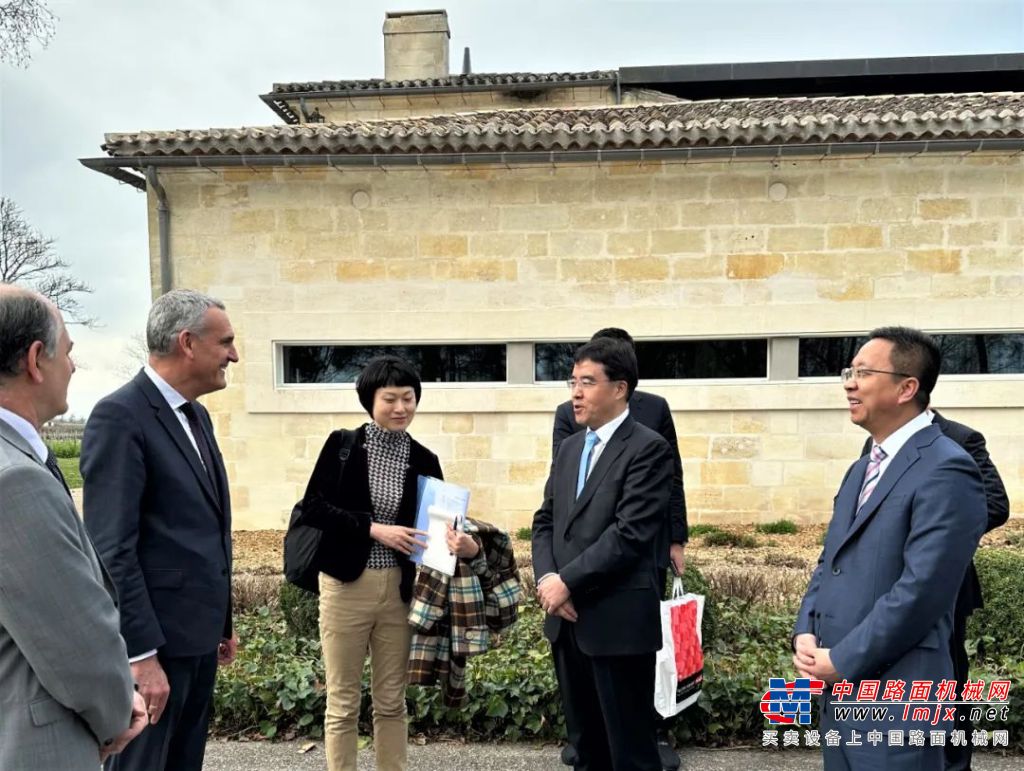 戴纳派克：天津市政府代表团到访法亚集团总部