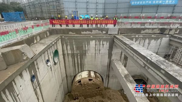 铁建重工国产最大直径顶管机“铁军号” 助力国内最大直径顶管隧道双洞贯通