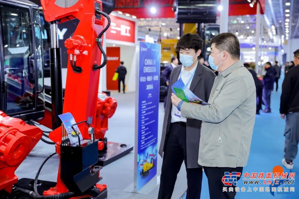 北京三一智造新上市的国四SD450-S、SD520-S水平定向钻亮相第十二届中国国际管道大会，并获得行业专家的肯定、客户朋友的青睐。