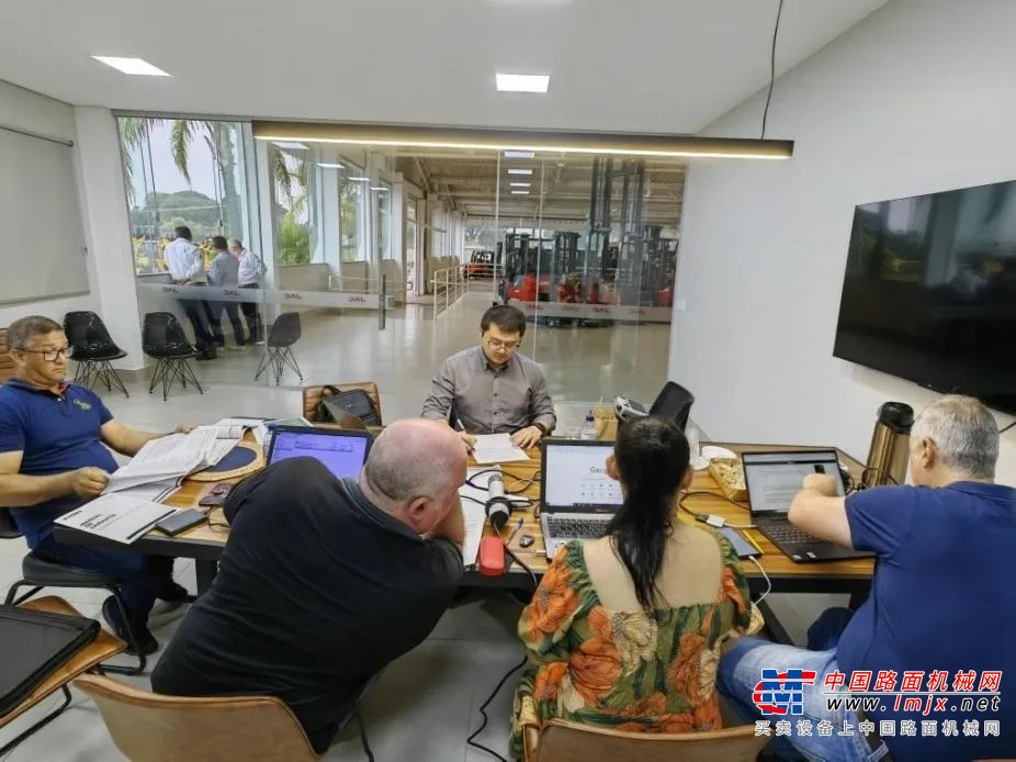 	厦工巴西公司交付中心在圣保罗州莱蒙市盛大开幕