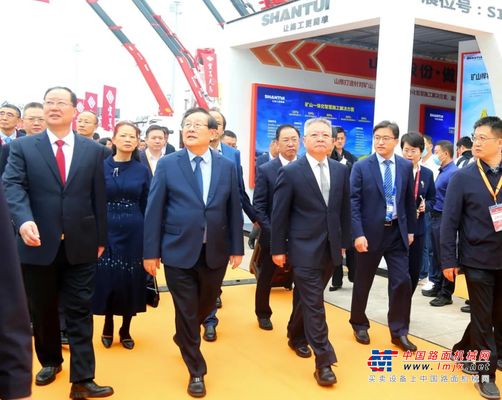 2023长沙展 | 太火爆！山推展位迎八方来客