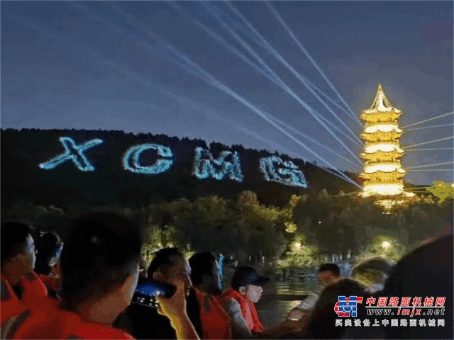近年来，徐工土方、起重、桩工、混凝土及路面机械五大支柱产业持续领跑行业，矿山作业机械、高空作业机械等战略性新兴产业快速培育壮大，商用汽车加快产业突围，农机等新领域快速扩展，新产品不断更新，核心零部件产业更加自立自强。
