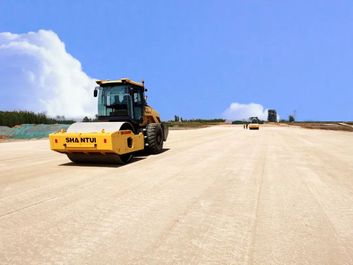 道路施工新方案！山推智能压路机助力山东高速建设