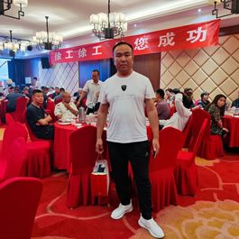 “空中芭蕾”——徐工起重机上演极限魅力