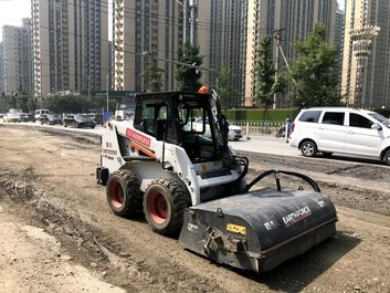 推进超大特大城市城中村改造，请将目光锁定山猫