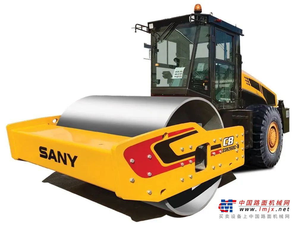 	SFT1360额定起重力矩1360t.m，最大起重力矩1600t.m；独立高度83m，最大工作高度275m，11种臂长组合，可满足30~80m的施工工况，其3.15m整体榫头标准节，兼顾公路运输与现场装拆效率。
