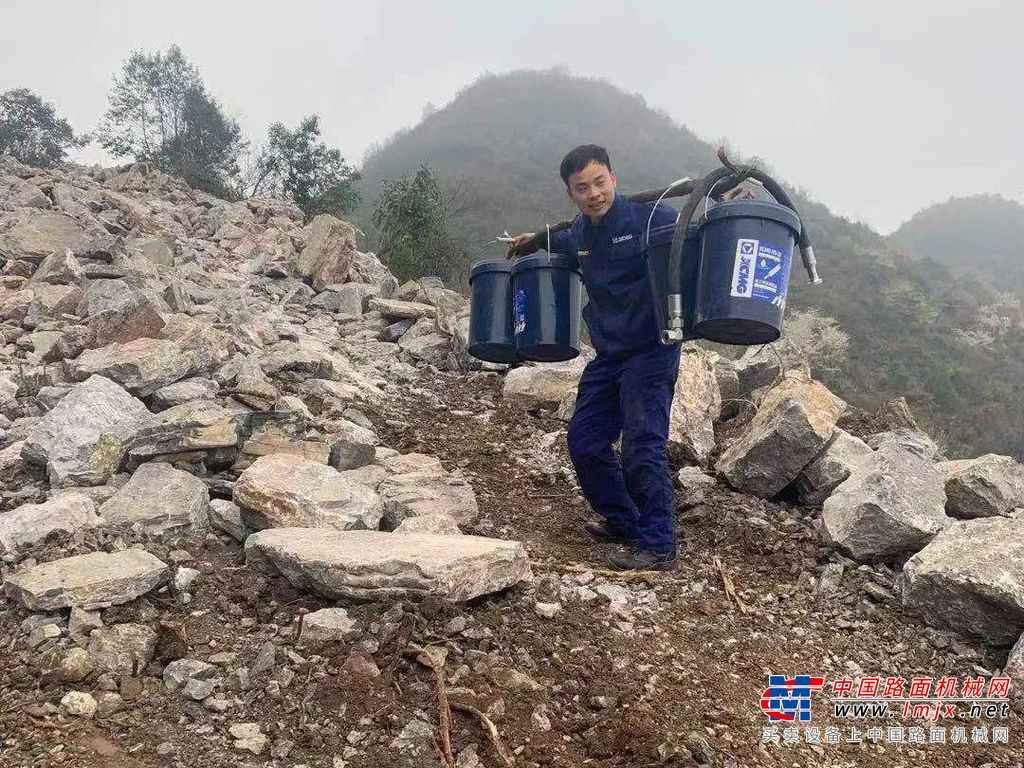 2023年度徐工挖机首席服务专家聘任仪式