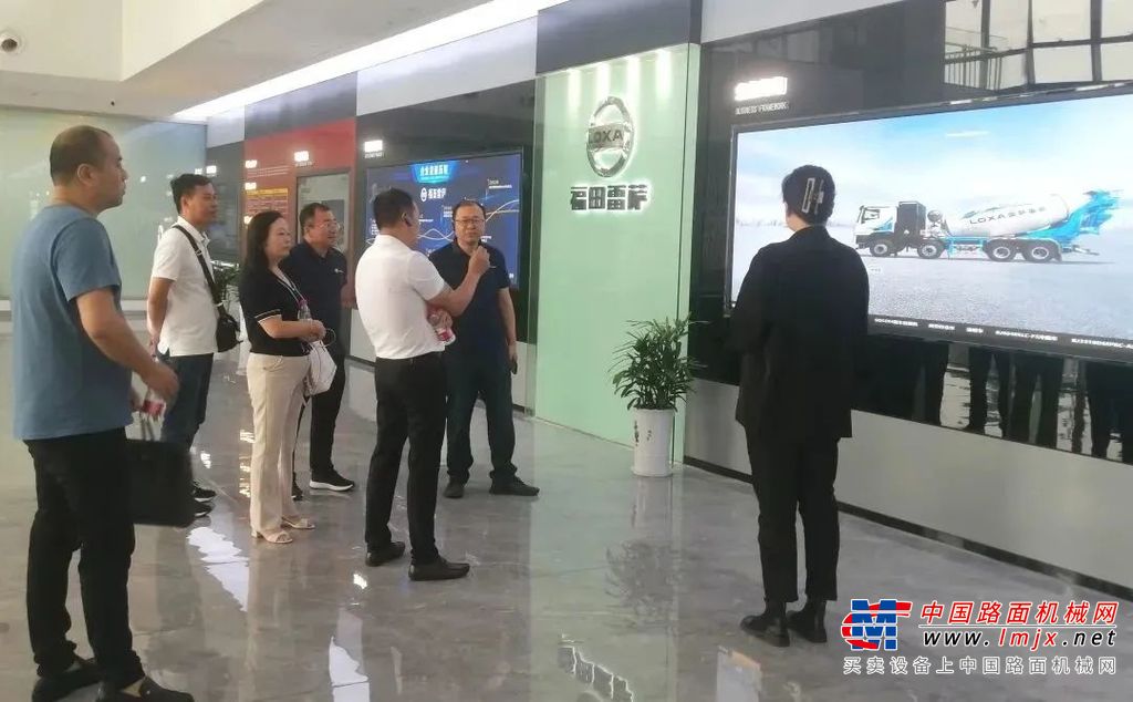 此次合作协议的签订，不仅可以更好地将福田雷萨的定制化自卸车产品推向市场，也将进一步提升福田雷萨品牌的市场竞争力与影响力。
