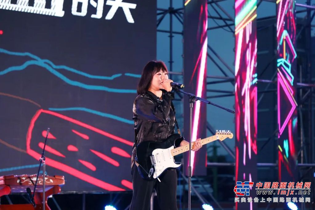 	正以意气激昂之态
