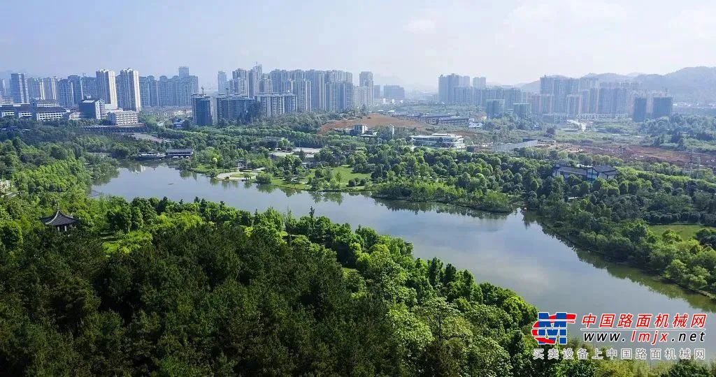 7月，7个省份当月开工率均超过70%。其中，浙江、安徽、江西三省份位列全国前三。