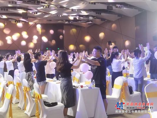 公司单身职工参加陕煤集团“会聚良缘 情‘链’美好”青年联谊活动