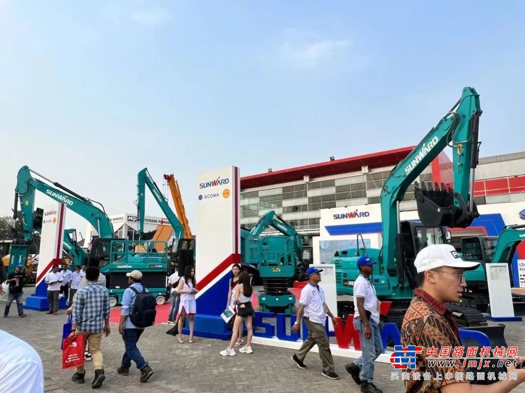 矿业对于印尼来说至关重要，矿产出口不仅为国家出口收益和整体经济做出了极大贡献，也带动了地方的发展和就业率。印尼雅加达矿业展更是中国矿业企业进军印尼乃至东南亚的最佳贸易平台。