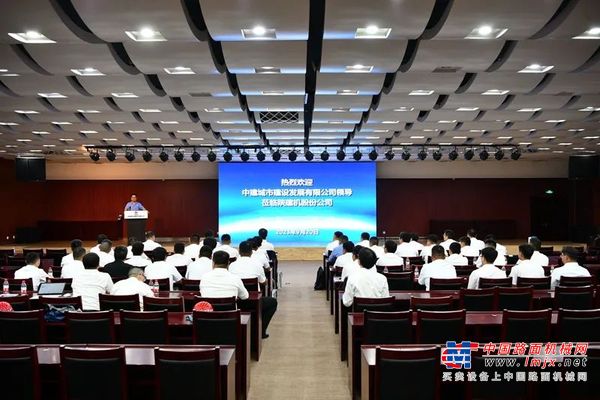 中建城建安全总监一行来陕建机股份参观交流