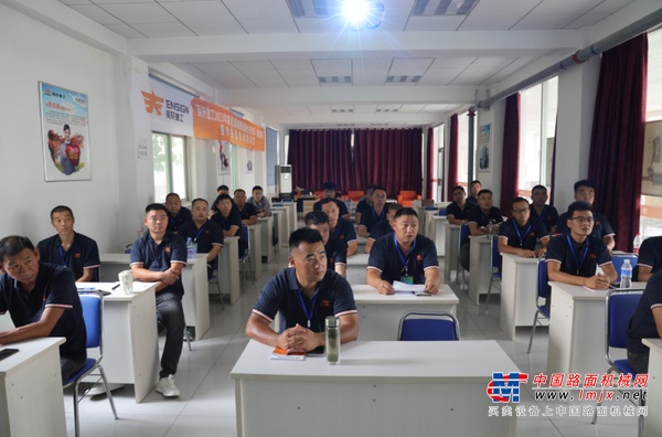 英轩重工2023年新能源装载机服务好技师（第四季）服务技能培训圆满完成！