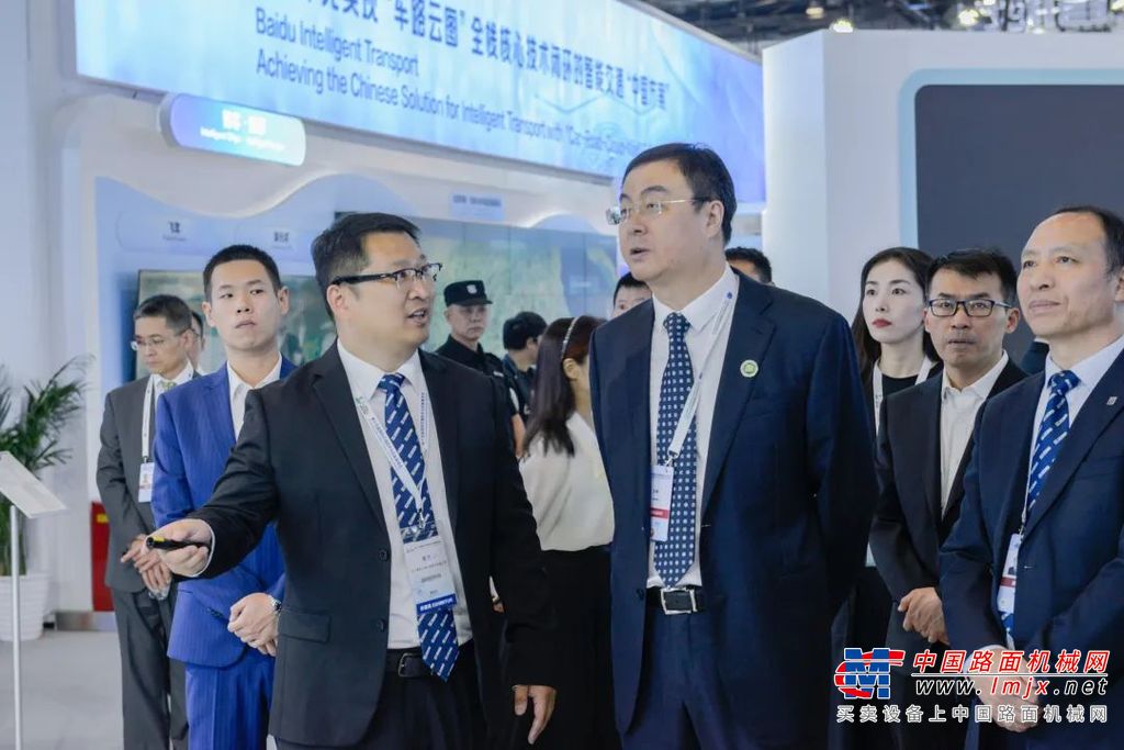 	李小鹏强调，可持续发展是人类社会繁荣进步的必然选择，实现强劲、绿色、健康的全球发展是世界各国人民的共同心愿。中国交通将按照中共二十大部署，牢牢把握高质量发展这个首要任务，贯彻新发展理念，构建新发展格局，奋力加快建设交通强国。李小鹏还倡议，坚持交通先行，坚持人民至上，坚持创新引领，坚持绿色低碳，推进绿色交通基础设施建设，推动应用新能源/清洁能源营运车船、提高资源利用效率，坚持交通天下。