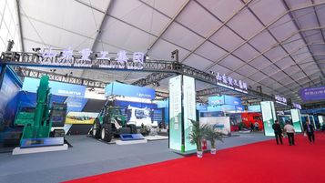 跨国公司与中国主题展 | 山推再秀中国智造硬实力
