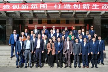 俄罗斯企业代表团莅临中交西筑公司考察交流