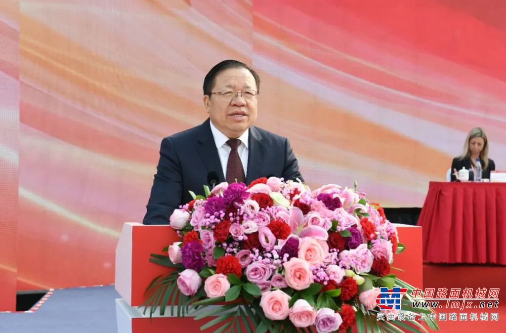 今年是全面贯彻落实党的二十大精神的开局之年，是实施“十四五”战略规划承上启下的关键之年，也是柳工创建65周年，继往开来、迈向新征途的再出发之年。广西柳工集团有限公司党委书记、董事长郑津致欢迎辞时说道：“65年来，柳工见证了中国工程机械行业的崛起与发展，也为中国工程机械事业蓬勃发展做出了卓越贡献。站在新的历史起点上，柳工将继续弘扬老一辈柳工人的光荣传统和优秀品质，汇聚新一代柳工人的无穷智慧和创造伟力，持续深化改革、创新，打造世界一流企业，为百年柳工的基业长青而努力奋斗。”