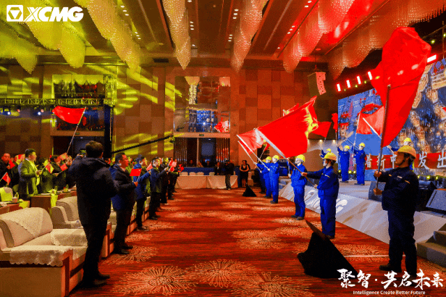 在徐工消防开启“二次创业”新征程之际，徐工高空作业装备又增添伸缩臂插装车一员大将，《徐工灵云K系列成套化产品》重磅发布。为更多用户朋友探索行业发展新蓝海、拓展施工场景和事业版图，提供了新的开辟方向。
