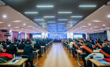 勇者无疆 智者领航 | 徐工道路营销工作会议盛大召开！