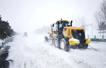 除雪利器！柳工平地机陪您过寒冬！
