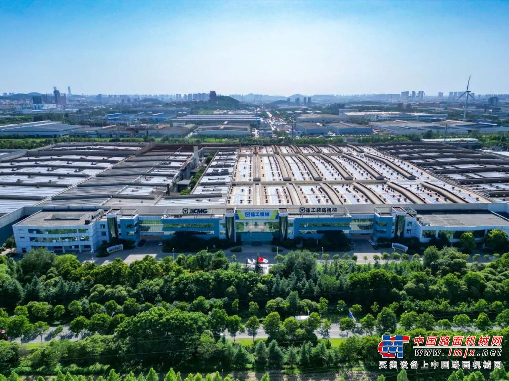 	一直以来，徐工装载机加大知识产权保护、原始创新、集成创新和引进消化吸收再创新的工作力度，形成自主知识产权的核心技术和关键技术，不断增强企业可持续发展能力。截至目前，徐工装载机已获有效知识产权620余件，其中发明150余件，实用新型320余件，外观100余件，软件著作权40余件。