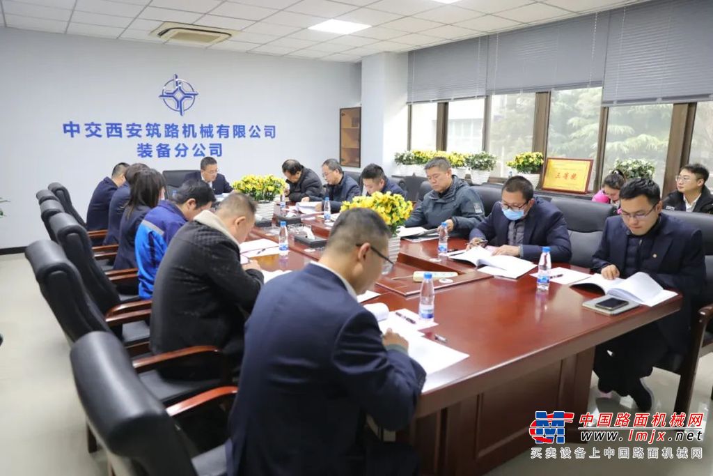 	彭正勇强调，2024年要始终把战略执行作为企业发展壮大的关键路径、把深化改革作为企业焕发活力的具体抓手、把创新驱动作为企业弯道超车的关键一招、把经营业绩作为企业转型升级的重要牵引、把精益管理作为企业强基固本的首要内容、把海外经营作为企业升维发展的重要指标、把防范风险作为企业健康发展的底线要求；要坚持以高质量党建引领保障企业高质量发展，奋力打造导向鲜明、充满活力的专精特新型企业，为助力中交集团加快建设成为具有全球竞争力的“三型”世界一流企业、推进中国式现代化作出新的更大贡献！