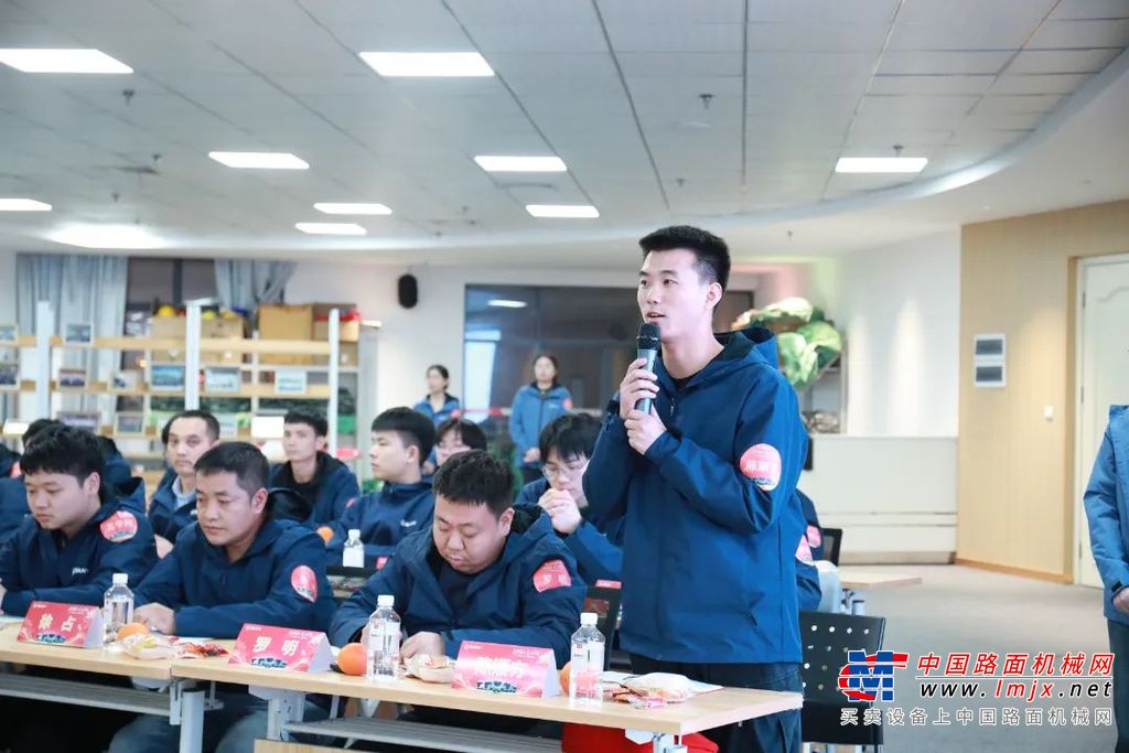 	倾听员工心声，解决实际诉求。