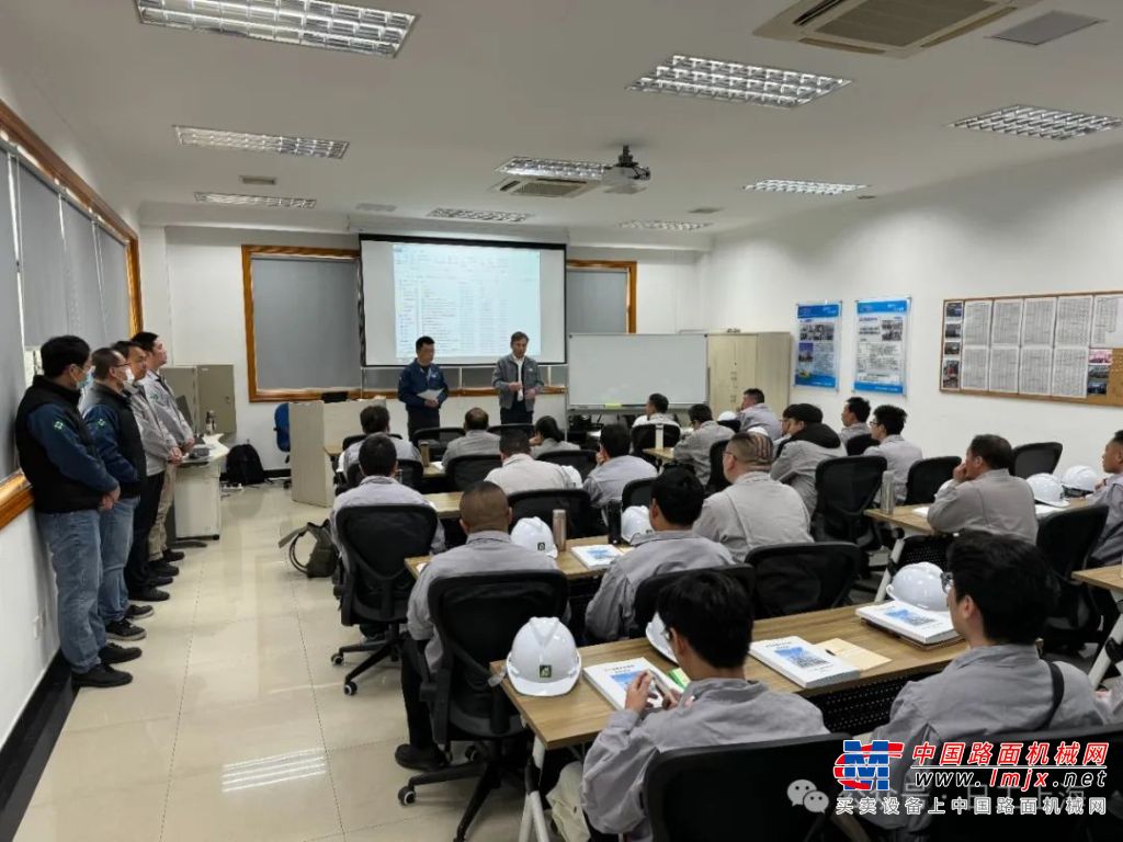 日工（上海）举办年度技术培训会